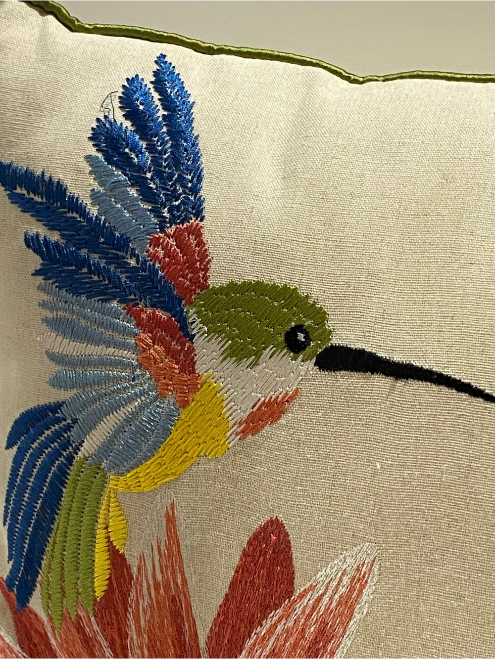 Pier 1 Hummingbird Floral Embroidered Accent Pillow Beige Botanical 18x18 Garden - Picture 7 of 10